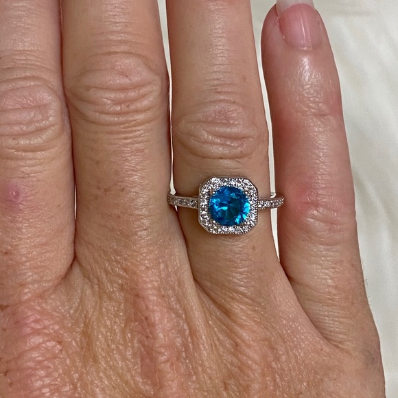 925 Sterling Silver Blue CZ Halo Fashion Ring - Picture 8 of 10